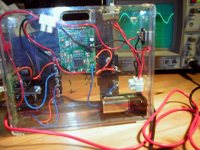 Signal generator with a signal on an oscilloscope