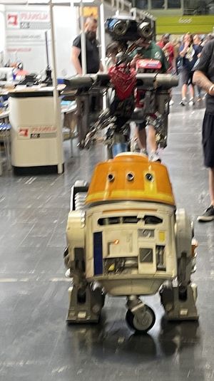 Johnny 5 and Chopper meet