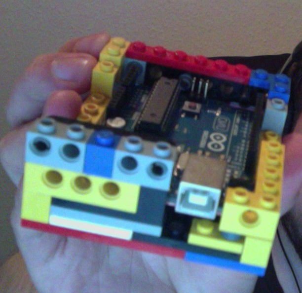 USB port on Arduino in Lego Holder