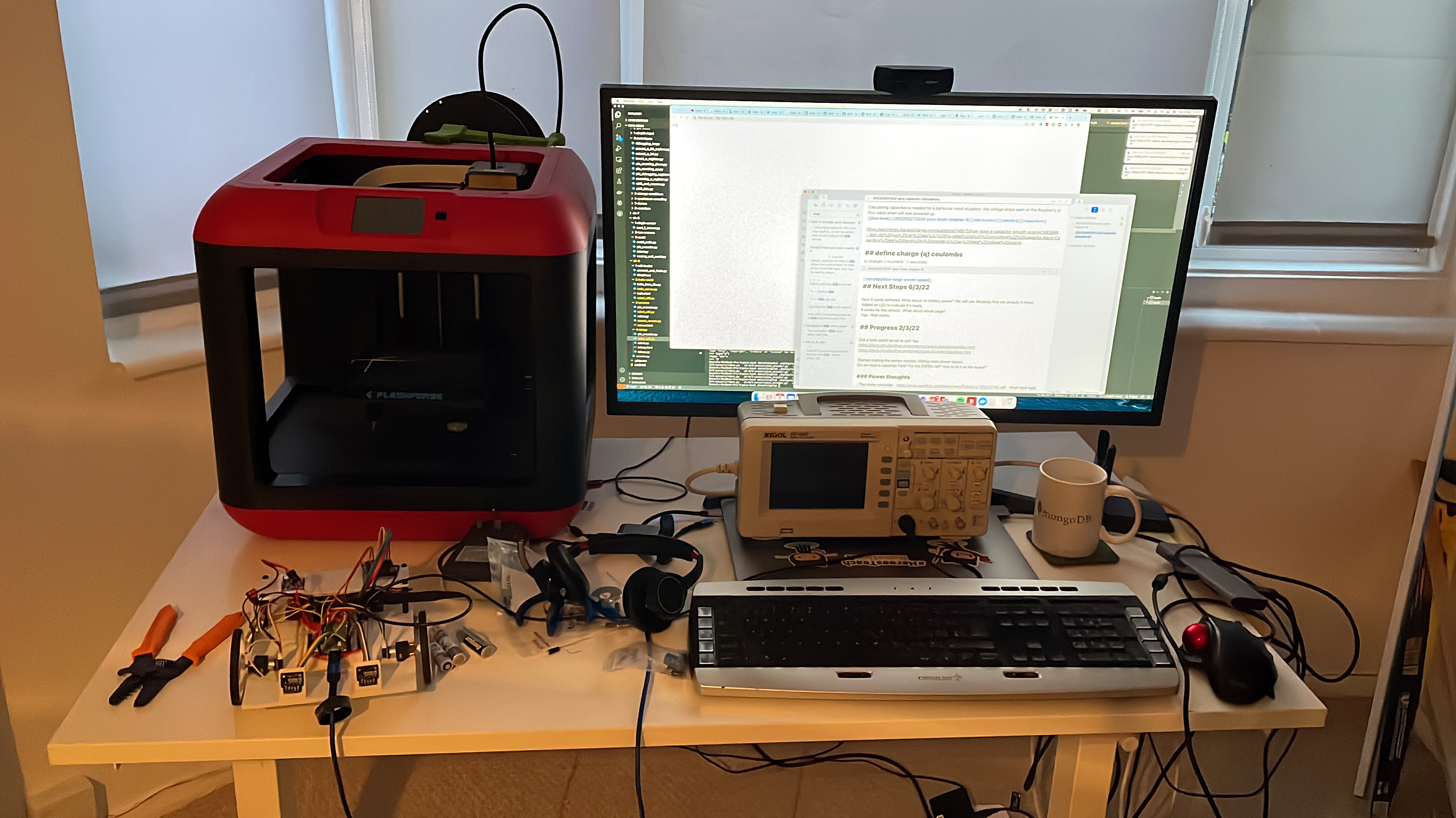 My desk with the Raspberry Pi Pico Robot Wifi Work